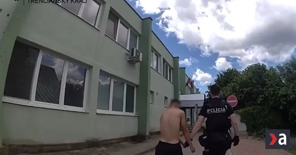 Eighteen-year-old burglar in Trenčín helped himself to cappuccino and fruit during raids