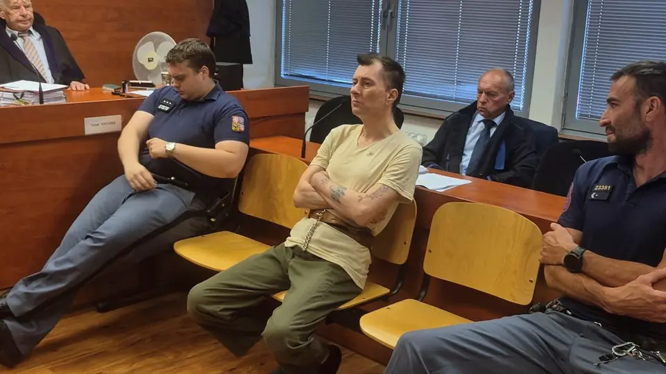 Soud v Ústí řeší případ muže, který chtěl útočit nožem v žateckém azylovém zařízení