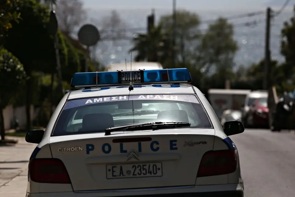 Patras: Three men arrested after attempted robbery of elderly man
