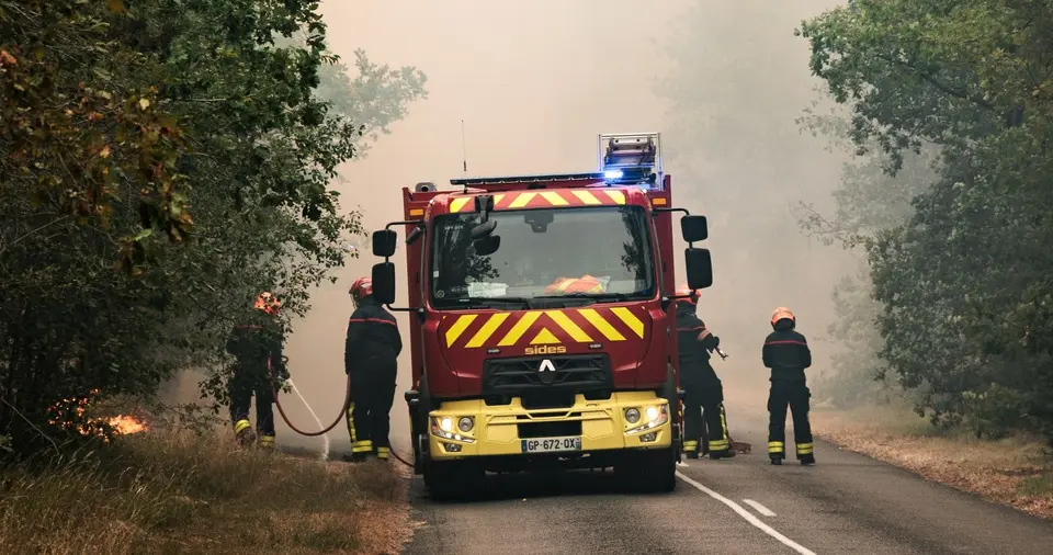 Six interpellations après l'incendie de la forêt de Fontainebleau, un pompier volontaire avoue l'incendie volontaire