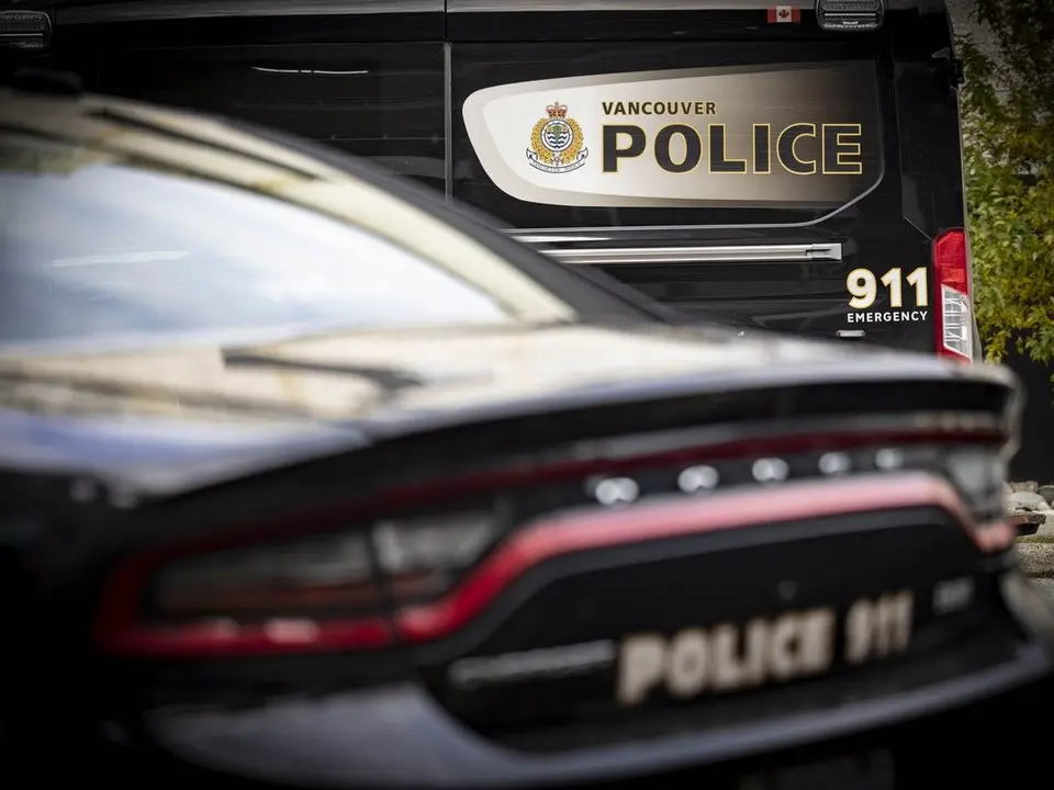Vancouver restaurant worker dislocates shoulder in unprovoked assault, suspect charged