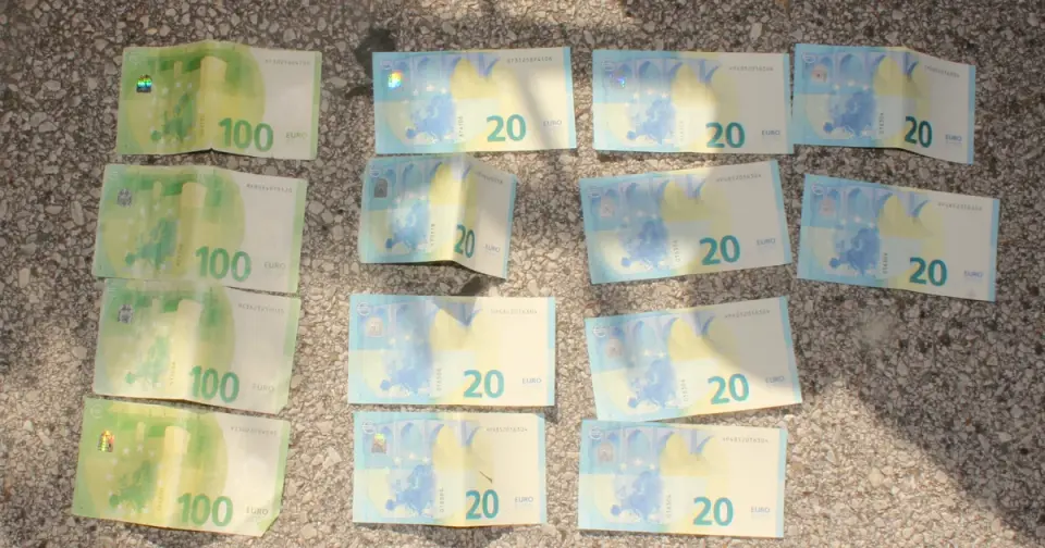 Police arrest Italian man with counterfeit banknotes worth over 5,300 euros