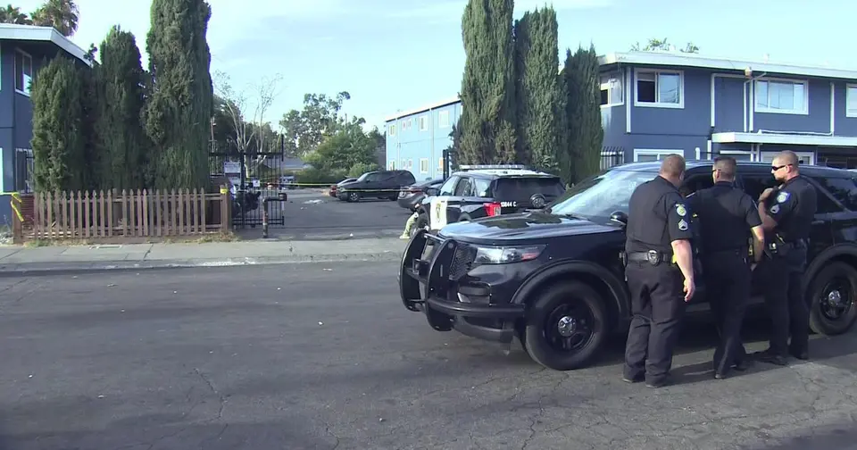 Man fatally stabbed on Plaza Avenue in North Sacramento, two minors also hurt