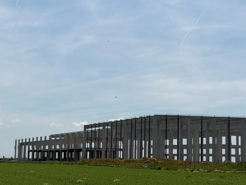 DNA investigation into commercial warehouse built near strategic radar in Dolj