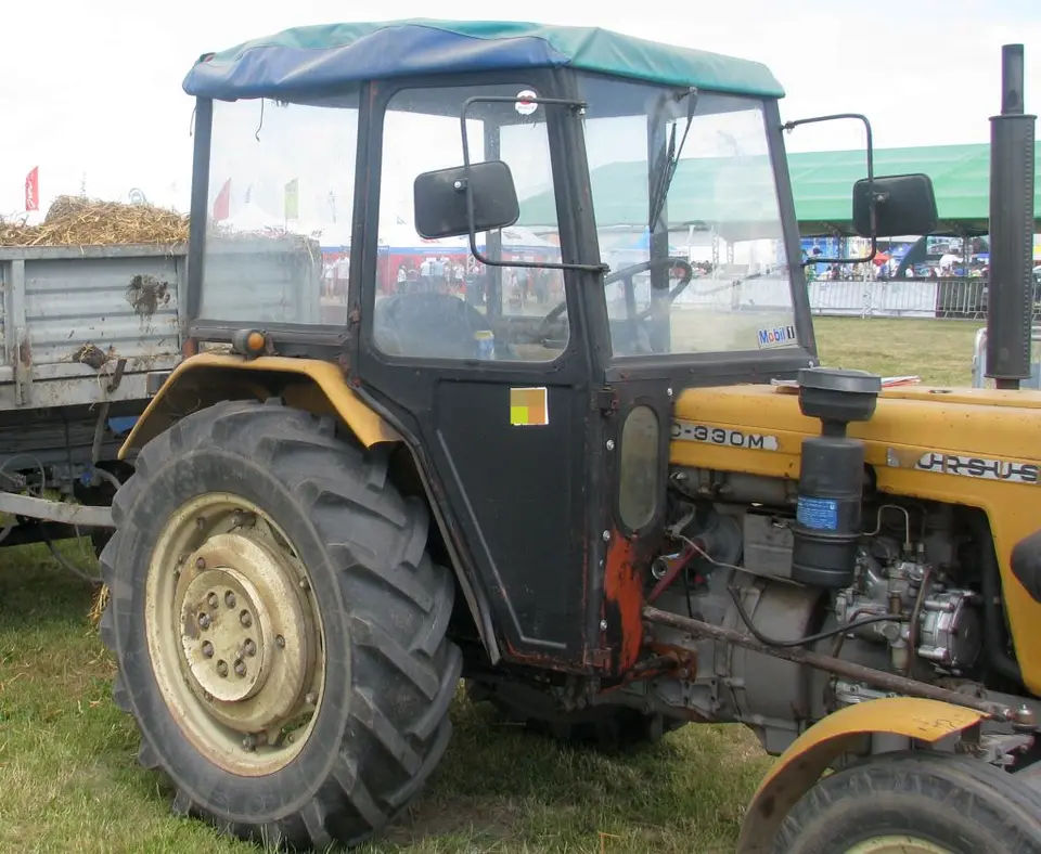 Fraud in purchase of Ursus tractor and loader – losses reach 20,000 euros
