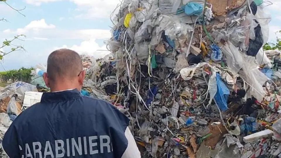 Anti-waste trafficking operation in the Brescia area: arrests and precautionary measures