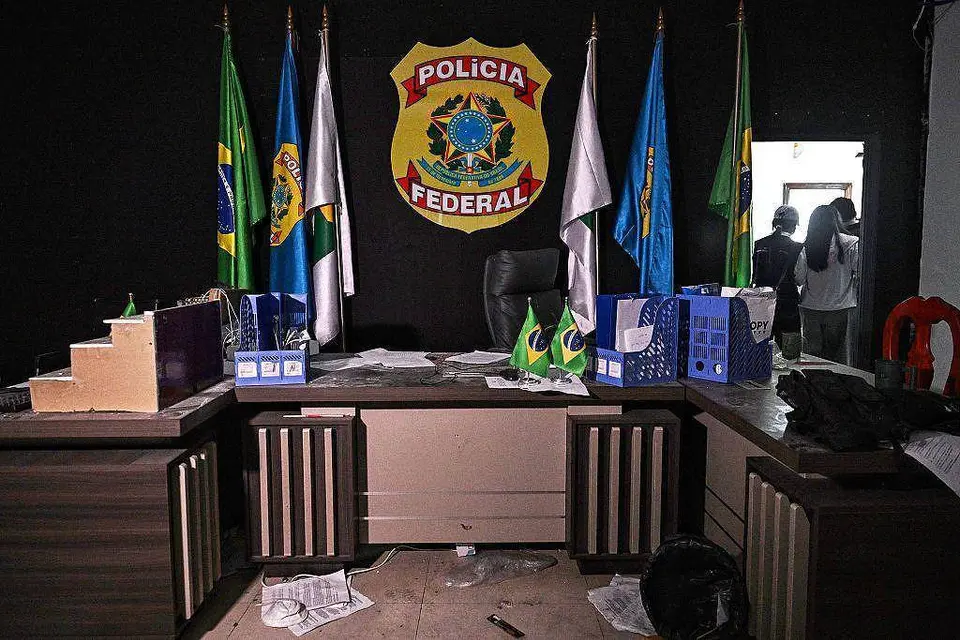Policiais federais agem em São Paulo contra rede que enviava brasileiros ao Sudeste Asiático