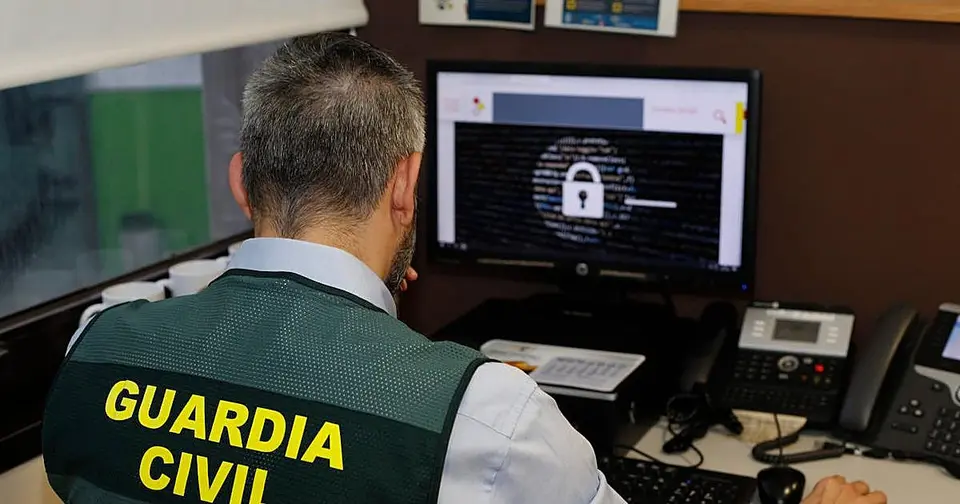 Dos varones bajo investigación en Pontevedra por falsificar imágenes íntimas con IA