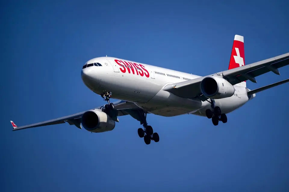 Man Sentenced After Attacking Swiss Flight Crew and Attempting Cockpit Breach on NY-Zurich Route