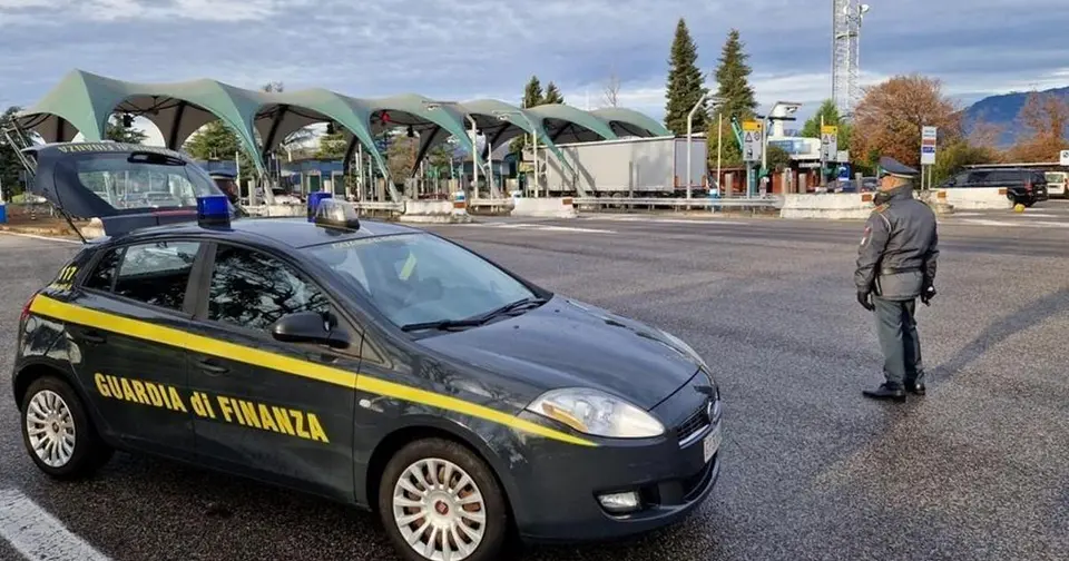 Guardia di Finanza sequestra 31 kg di hashish sulla Pedemontana Veneta: un arresto