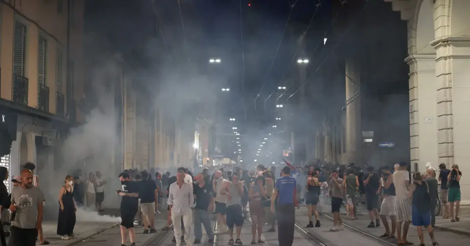 Clashes in Bologna after man's death during arrest