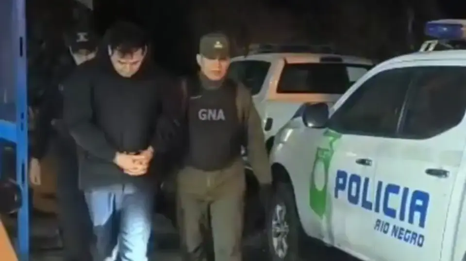 Prófugo chileno detenido en Bariloche es trasladado a Buenos Aires por robo agravado