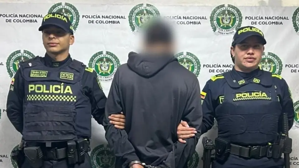 Capturado en Usme con escopeta oculta bajo un vehículo, tenía 23 años