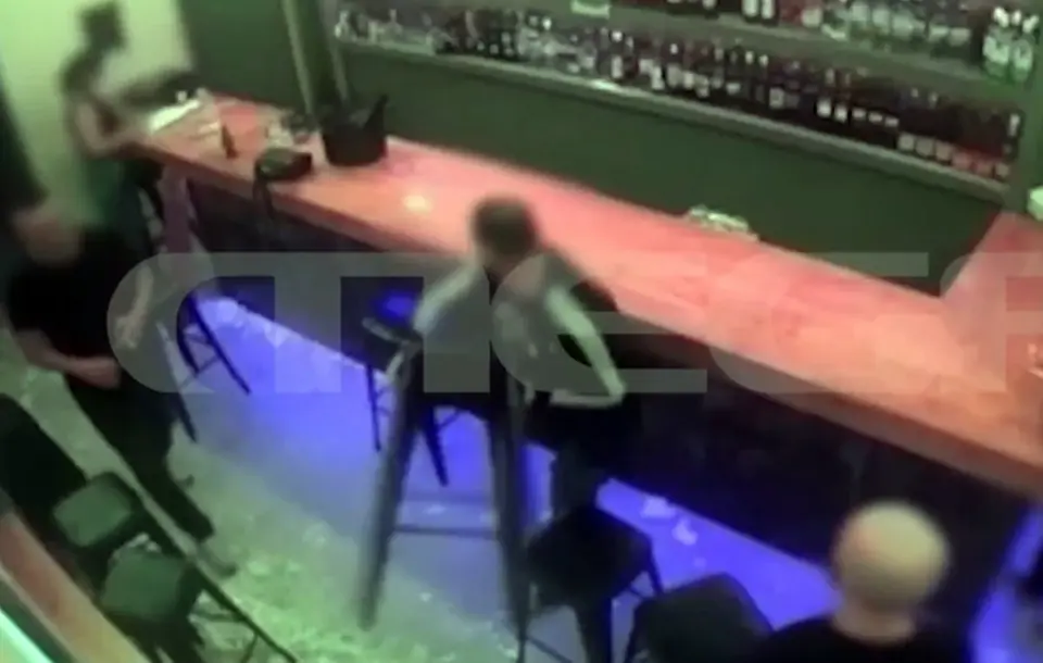 Thug assault at bar in Nea Artaki – Arrests following threats and damage