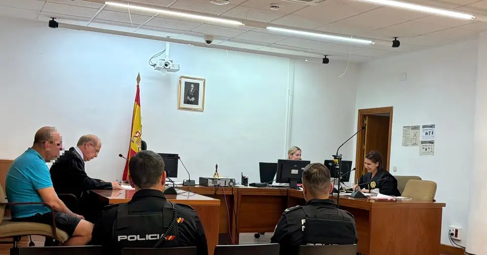 Juicio en Ceuta por 300 pastillas de Rivotril y 1.425 euros: piden tres años de cárcel