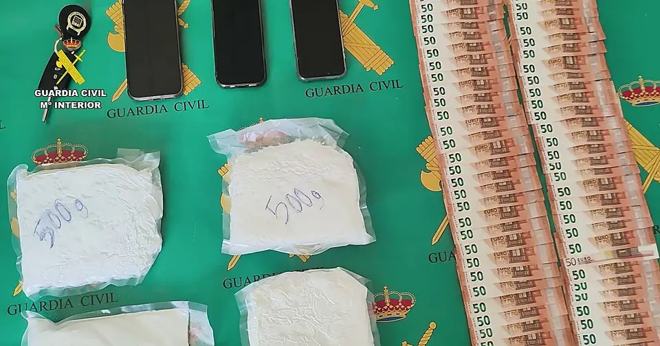 Interceptados en Dénia con dos kilos de cocaína cuando iban a embarcar hacia Ibiza