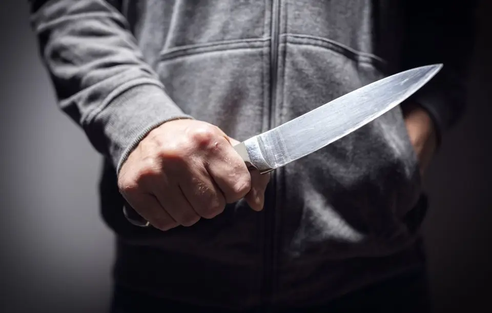 Messerangriff in Regensburger Bank: Ein Toter – Täter festgenommen