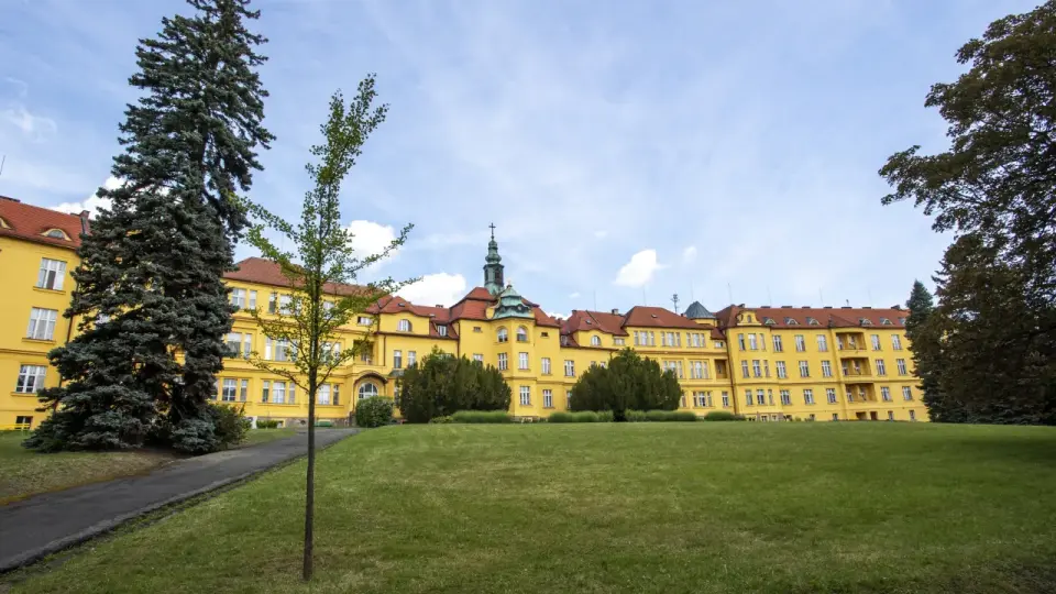 Hospital Na Pleši fraud case: three defendants charged with care declaration scams, damage exceeds 19 million