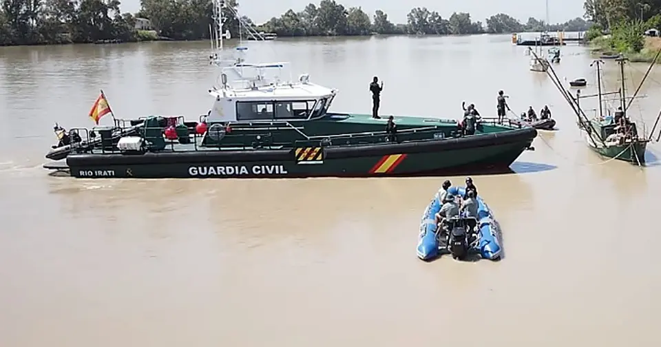El Gobierno instalará barreras móviles en el Guadalquivir para frenar a las narcolanchas