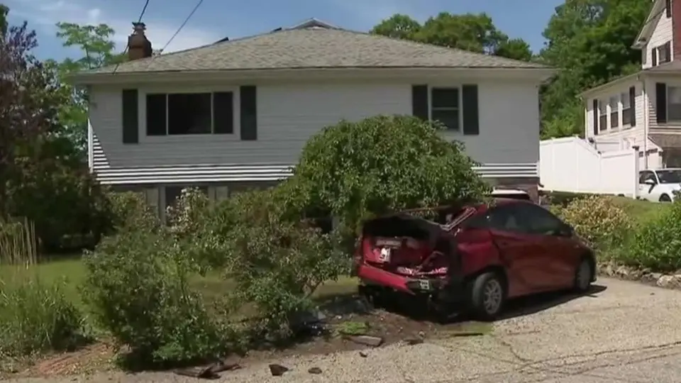 Five teens arrested after police chase and crash in Malden, officer opens fire
