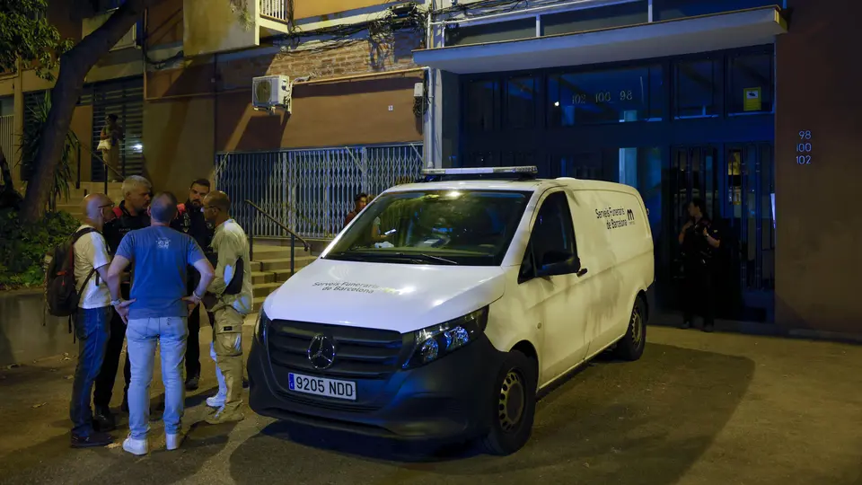 Mujer brasileña asesinada a puñaladas en Barcelona; su pareja venezolana huye