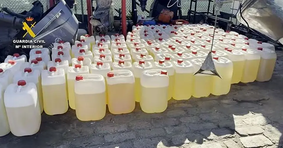 La Guardia Civil incauta 12.000 litros de combustible en operativos antidroga en Huelva y Murcia