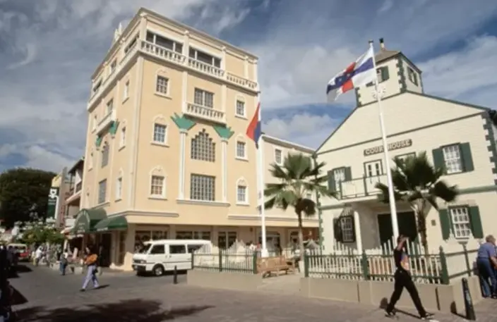 Vrijspraak voor moord via procesafspraak: primeur op Sint Maarten in Togo-24-zaak
