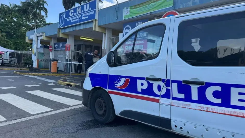 Fusillade en Guadeloupe : un homme de 21 ans décède au CHUG, 14e victime de l'année