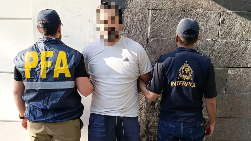 PFA arrests former Mexican rear admiral in Argentina over fuel smuggling ring