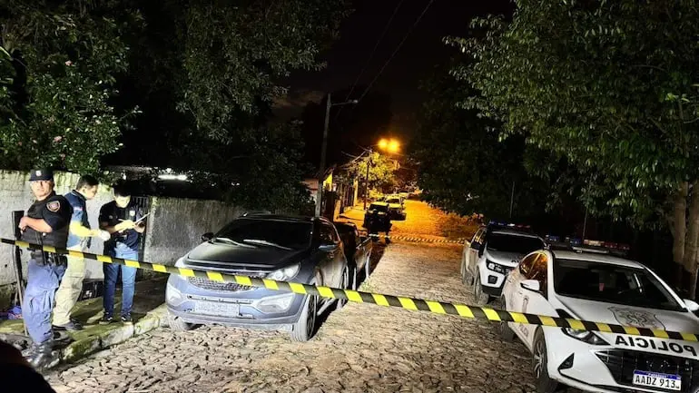 Tortoleros en Asunción: policía busca dueños de objetos hallados en vehículo abandonado