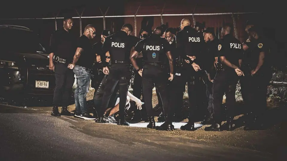 Large-scale police checks on Curaçao: weapons, drugs and traffic controlled