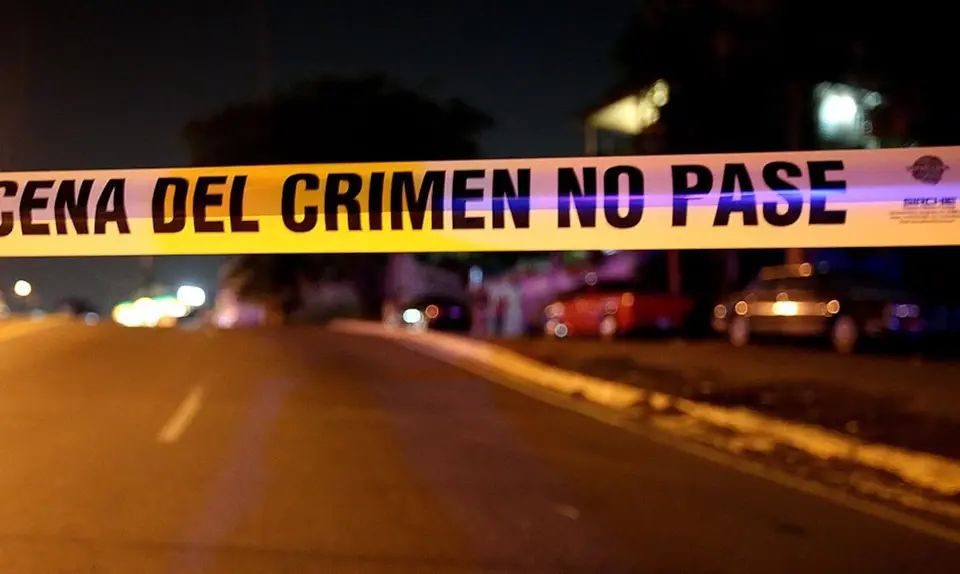 Convicto federal asesinado a tiros en Ponce; dos heridos en estacionamiento de pizzería