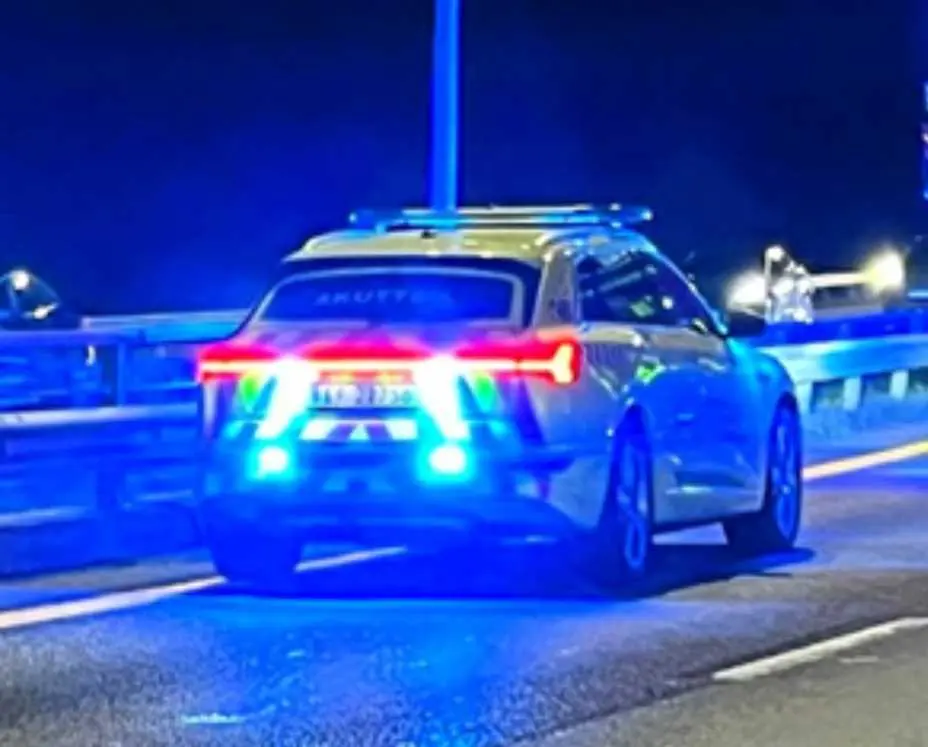 Bevæbnet politi anholdt mand i Aksdal efter trusler mod politiet