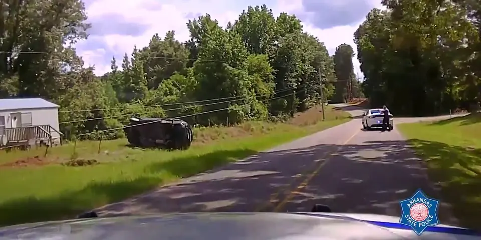 Arkansas State Police urge parents not to flee police with children in vehicle