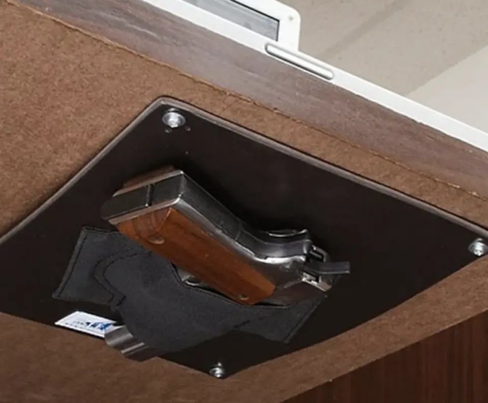 Armed business owners debated in BVI amid surge of daylight robberies in Road Town
