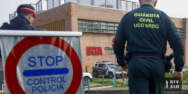 La policía registra la sede del PSOE en Madrid en una investigación de corrupción