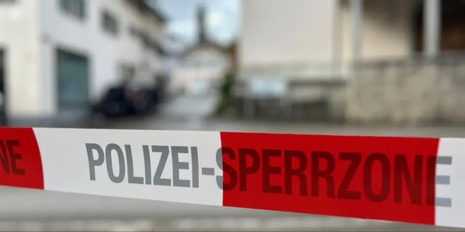 42-year-old charged with attempted murder after shots fired outside church in Wald, ZH