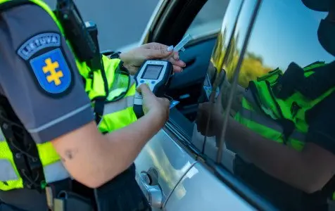Intoxicated driver stopped in Kėdainiai: alcohol level 2.02 prom.