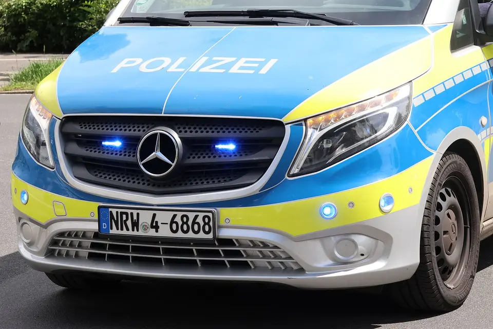 16-Jähriger flüchtet auf gestohlenem Kleinkraftrad vor Polizei in Düsseldorf