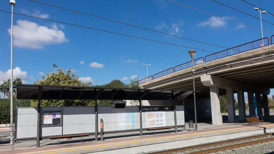 Joven de 27 años muere tras agresión en parada del TRAM en Playa de San Juan, Alicante
