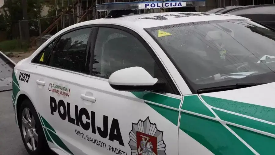 Smurtas artimoje aplinkoje Kelmės rajone: vienas vyras sulaikytas, du atvejai tiriami