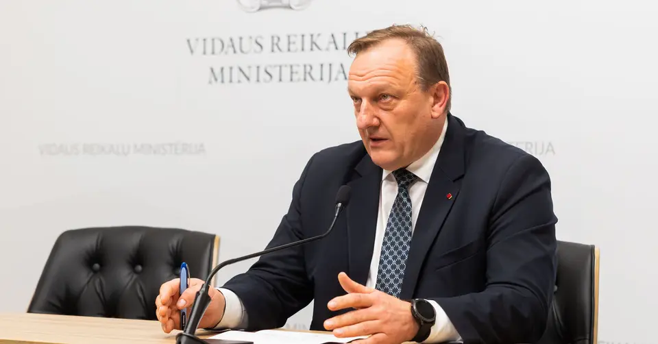 Smuggling balloons disrupted Vilnius airport operations