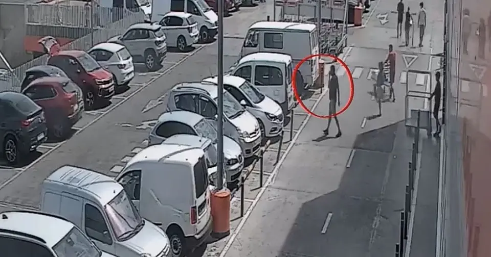 Man arrested in Majadahonda with signal jammer after robbing eight cars