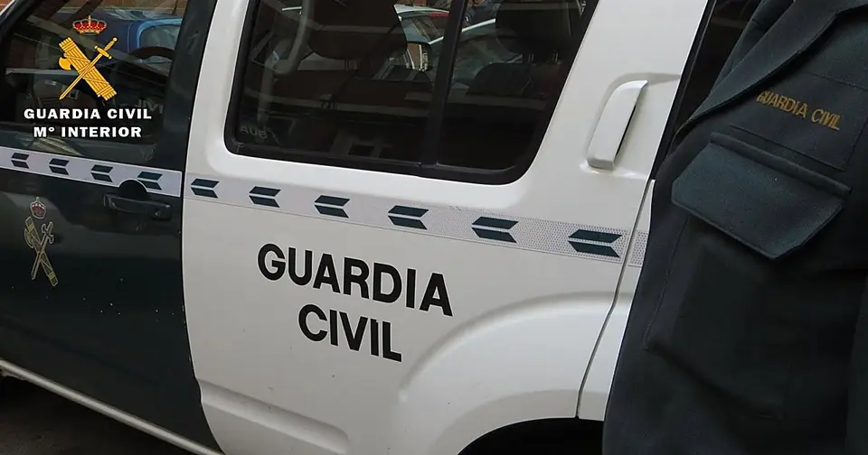 Tres hombres denunciados por vender vaporizadores ilegales en Cuenca