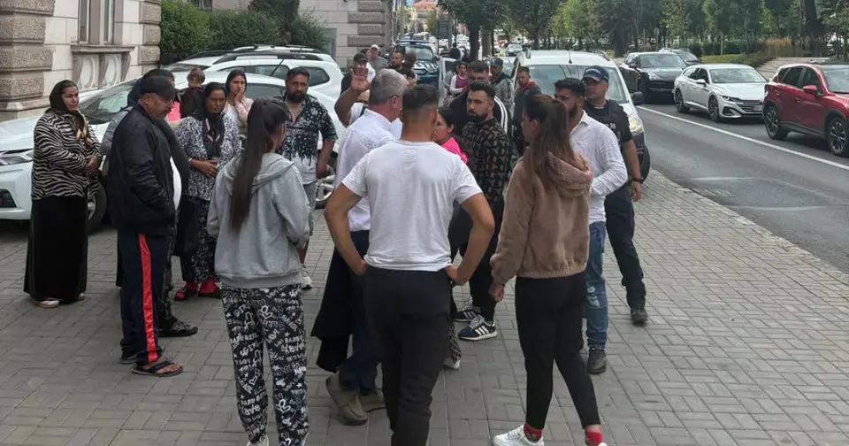 Șapte arestați pentru atacul cu topoare și bâte asupra unei ambulanțe SAJ Cluj