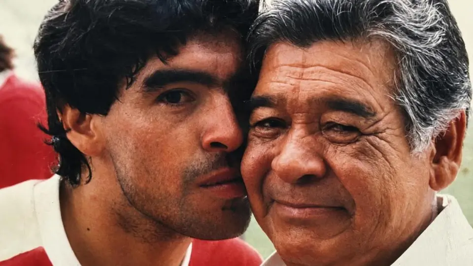 Juicio Maradona en crisis: la junta médica usó estudios clínicos de su padre fallecido