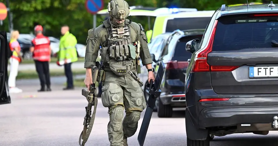 Napadač s mačem u školi u Fagersti: više ozlijeđenih, jedna osoba pritvorena