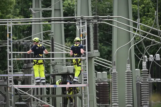 Brandanschlag auf Umspannwerk in Reutlingen – 20.000 Haushalte ohne Strom
