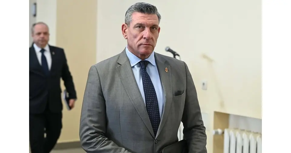 Former Interior Ministry official claims he was assaulted by police officer