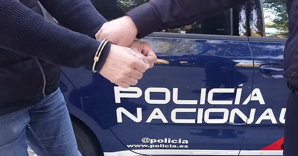 Young woman hospitalised for ten days after assault with broken bottle in Valladolid: man remanded in custody